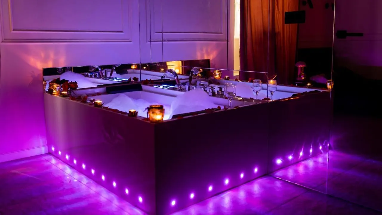 Secretly Studio With Jacuzzi Apartment Krakow Poland