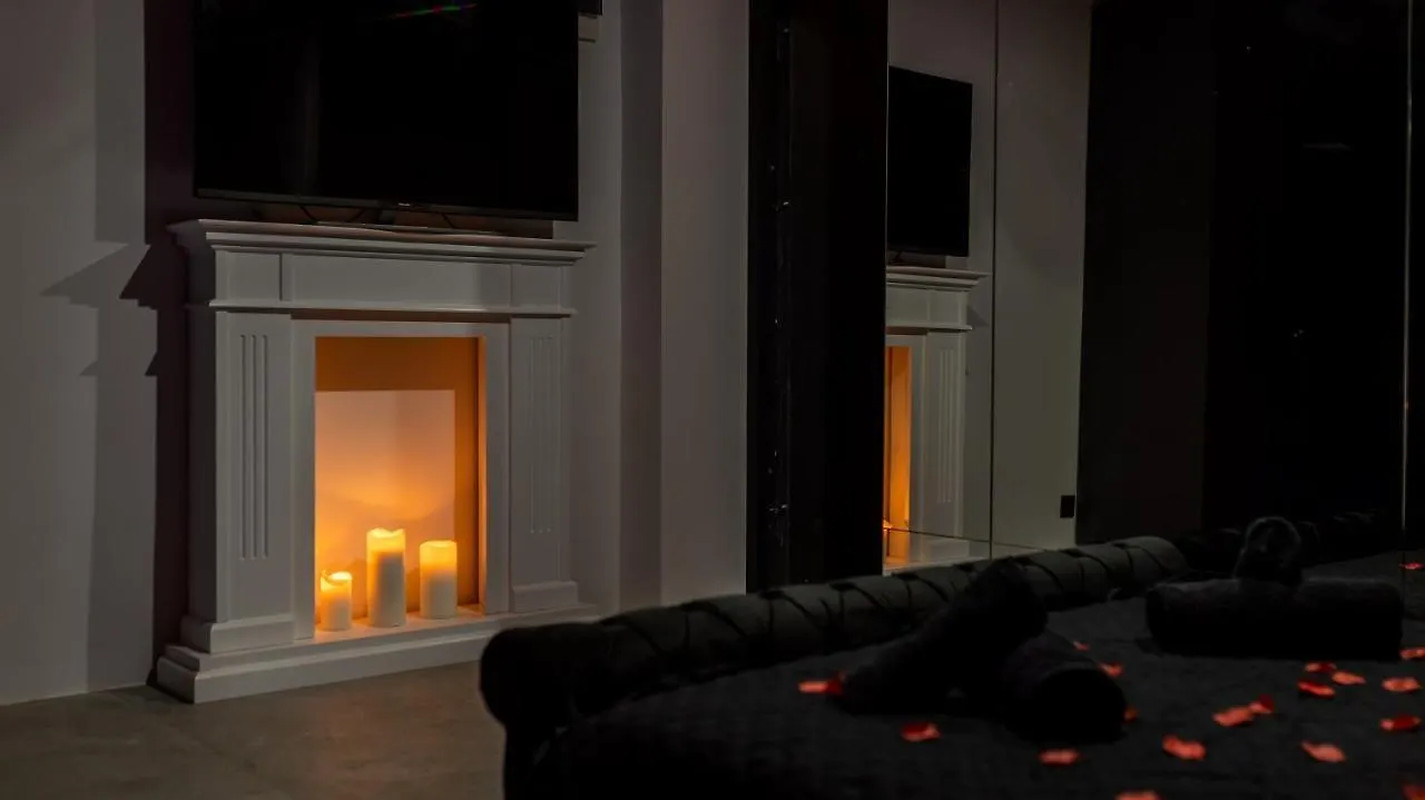 Secretly Studio With Jacuzzi Apartment Krakow Poland
