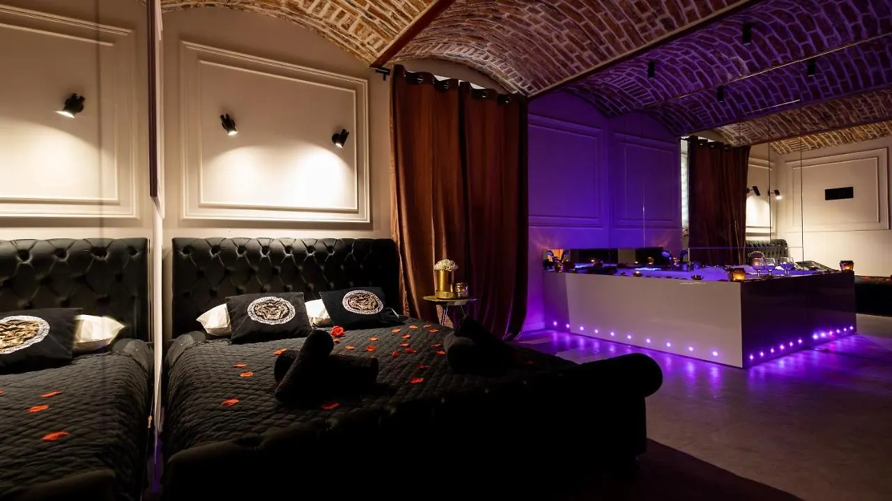 Secretly Studio With Jacuzzi Apartment Krakow