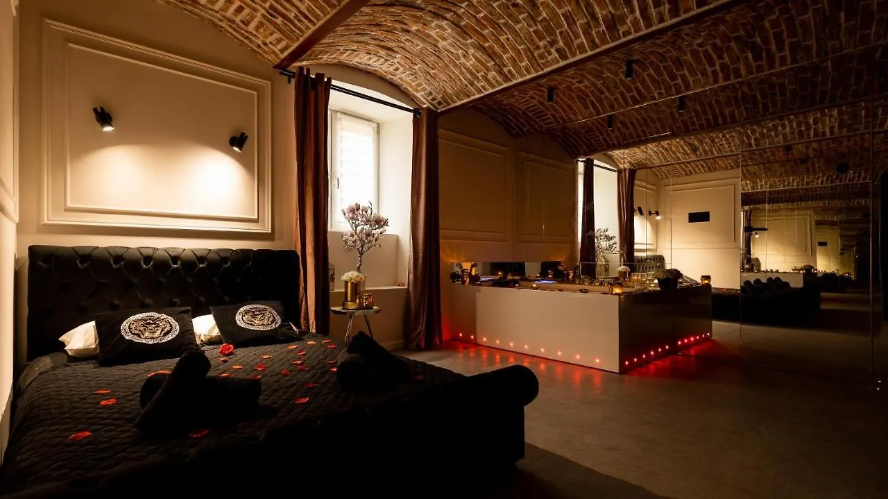Apartament Secretly Studio With Jacuzzi Kraków